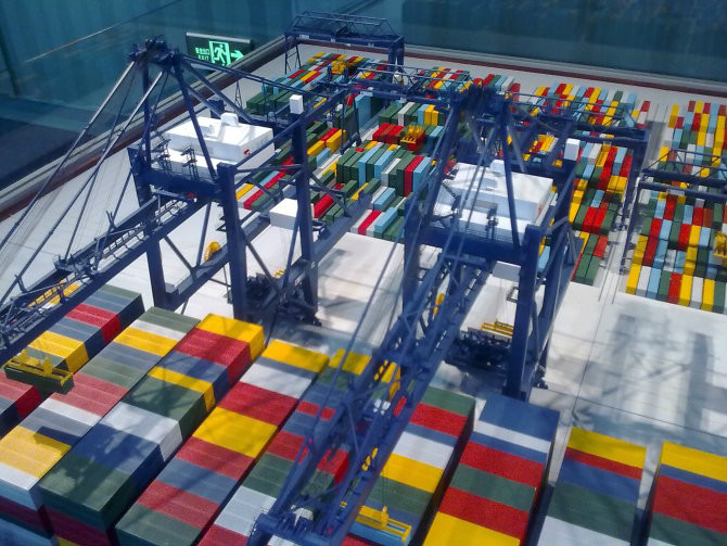 常熟市港口集装箱堆场